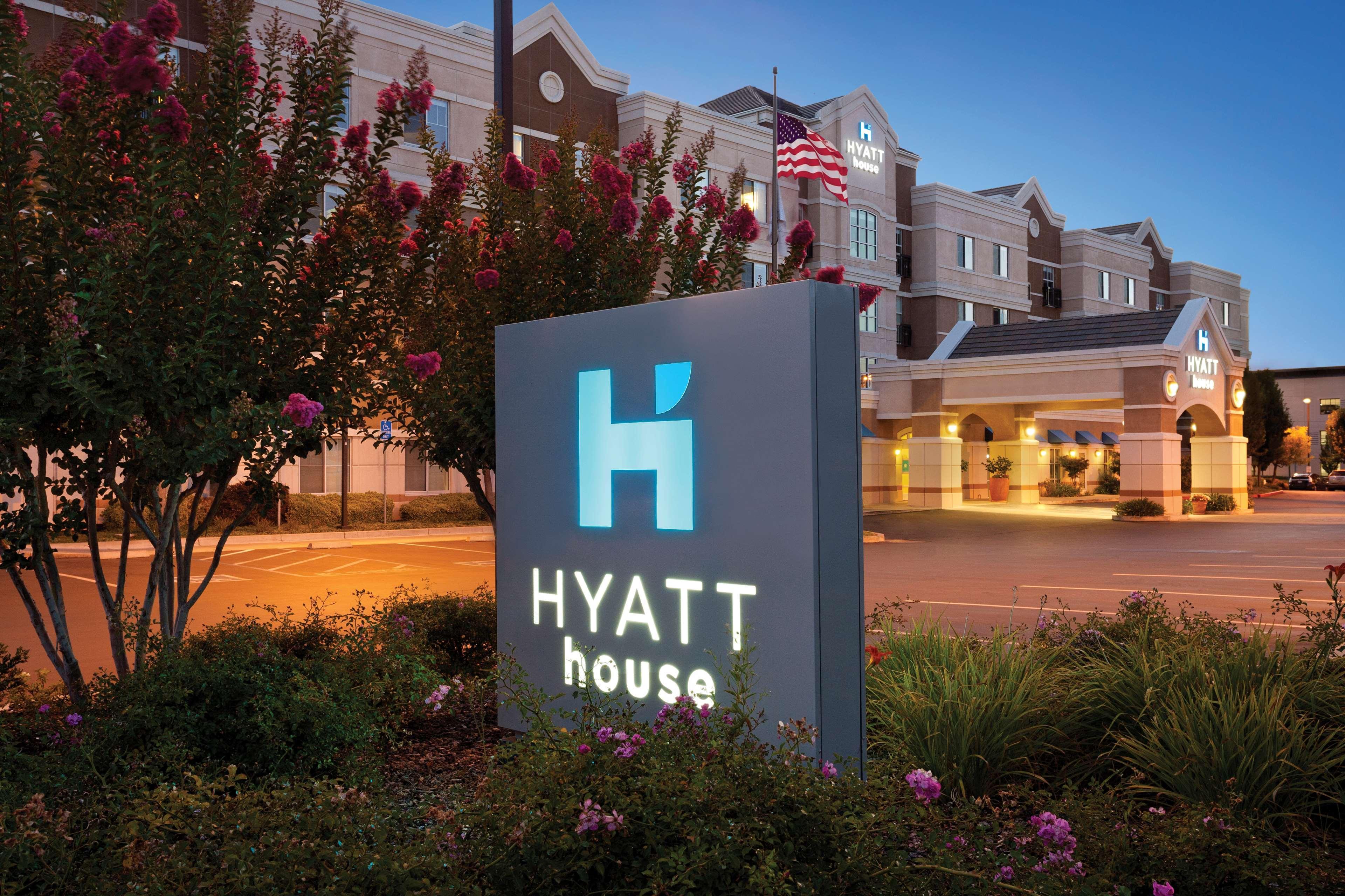 Hyatt House Pleasant Hill Hotel Exterior foto